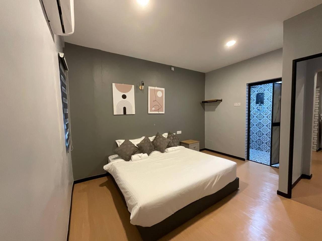 The Sky Inn Kuantan Exterior photo